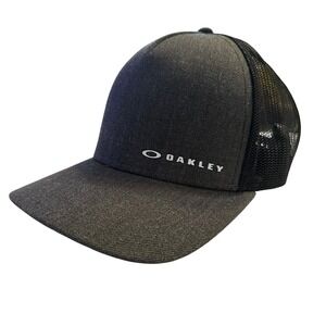 Oakley Gray Black Snapback Chalten Trucker Style Adjustable Hat